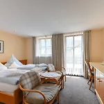 Weinbauer Hotel