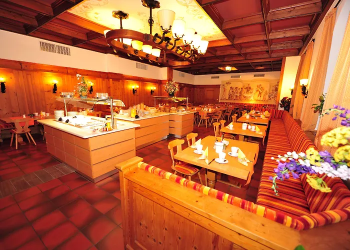 Weinbauer Hotel 3*